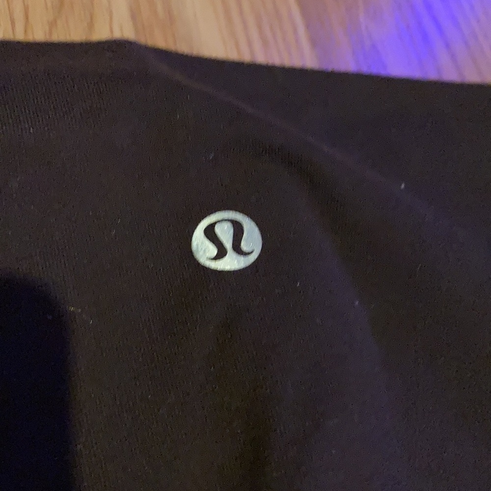 lululemon leggings!